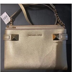 MK “Karla” (Jet Set Collection) Travel Wristlet/Clutch-Gold NWT